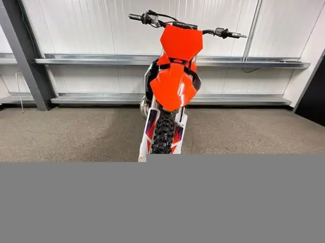 2024 KTM 250 SX in Dirt Bikes & Motocross in Calgary - Image 8