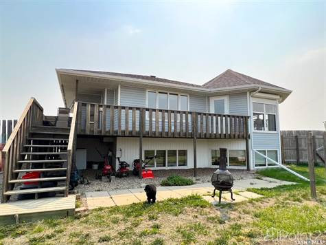 Kimber Acreage in Houses for Sale in Swift Current - Image 2