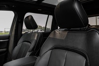 This Jeep Grand Cherokee has a dependable Intercooled Turbo Regular Unleaded I-4 2.0 L/122 engine po... (image 9)