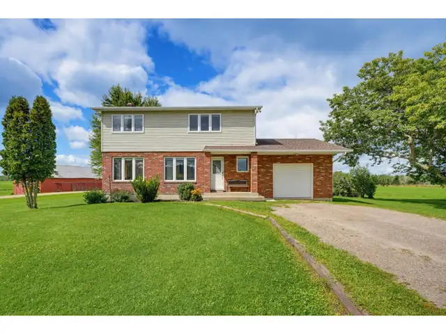 14 Ch. de Tancredia L'Île-du-Grand-Calumet, Quebec in Land for Sale in Gatineau - Image 3