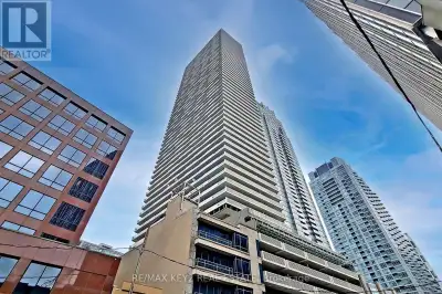 5505 - 2221 YONGE STREET Toronto (Mount Pleasant West), Ontario