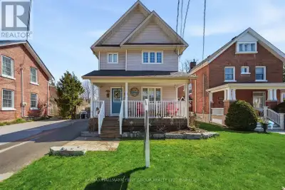 Ideally located in the heart of Cobourg, just minutes from the vibrant downtown core, waterfront, be...