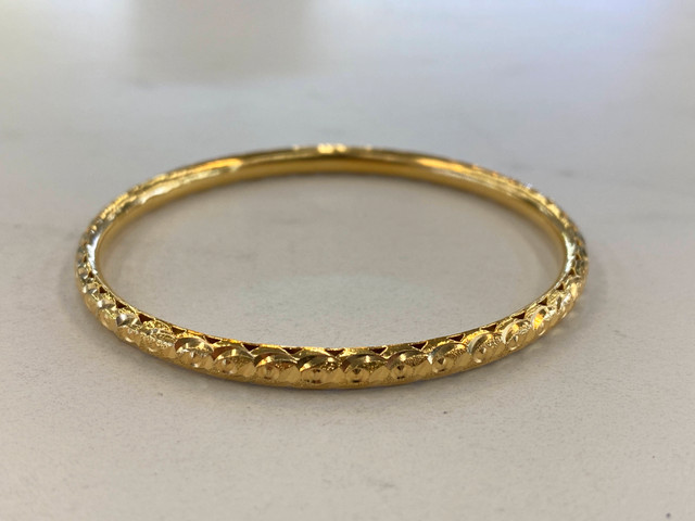 BEAUTIFUL 21K Gold Bangle - 3 available! in Jewellery & Watches in City of Toronto