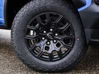 Welcome To Sherwood Park Chevrolet. The #1 Volume Chevrolet Dealer in Canada. This Chevrolet COLORAD... (image 5)
