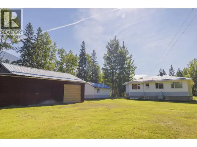 855 BRIDGE ROAD McBride, British Columbia in Houses for Sale in Quesnel - Image 8