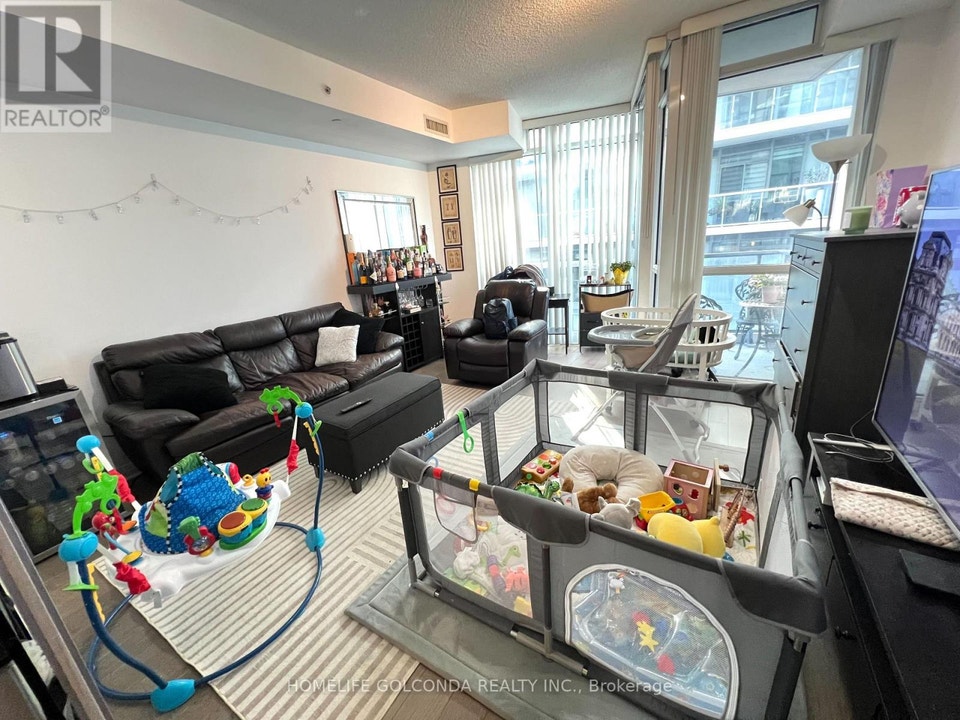 710 - 60 ANNIE CRAIG DRIVE Toronto (Mimico), Ontario 3