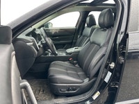 This Mazda CX-50 boasts a Regular Unleaded I-4 2.5 L/152 engine powering this Automatic transmission... (image 9)