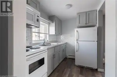 8 CLEVELAND Street Unit# 2 Thorold, Ontario