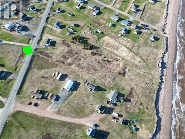 Lot Route 305 Cap-Bateau, New Brunswick in Land for Sale in Miramichi - Image 4
