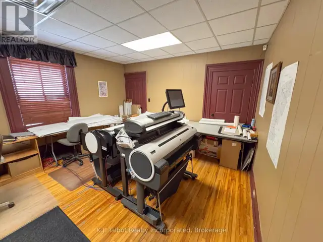 50 NORTH STREET N Goderich (Goderich (Town)), Ontario in Commercial & Office Space for Sale in Grand Bend - Image 11