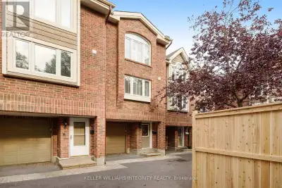 8 CORNERSTONE PRIVATE Ottawa, Ontario