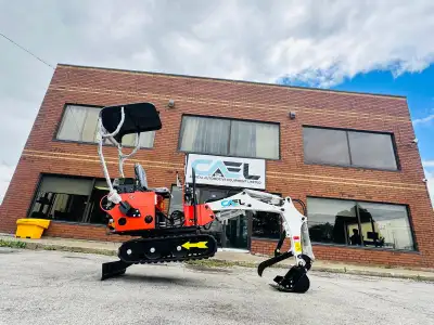 Présentation de la pelle CAEL 0,8 tonne, une machine robuste et polyvalente conçue pour une excavati...