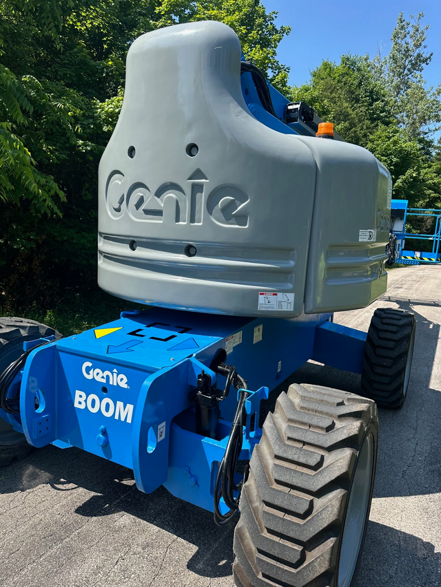 2014 Genie Z60 Diesel Articulating Boom Fully Serviced in Heavy Equipment in Hamilton - Image 26