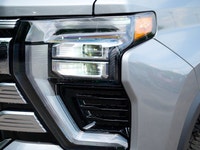 2025 Silverado 3500 HD SRW High Country 6.6L Duramax Diesel Ultimate Power & Luxury Dominate the roa... (image 7)