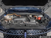 Window Grid And Fixed Antenna Voice Activated Dual Zone Front Automatic Air Conditioning Valet Funct... (image 8)