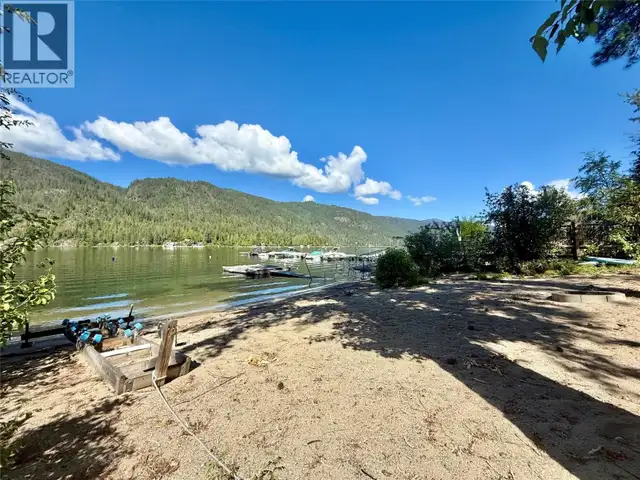 189 Alpine Road Christina Lake, British Columbia in Houses for Sale in Penticton - Image 31