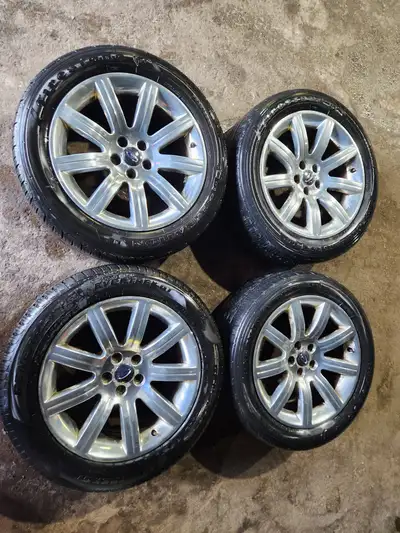 RIMS 19" Alloy Wheels Off of a 2012 Ford Flex TIRES 235 55 19 Firestone Destination LE2 - - 5 5 8 /...