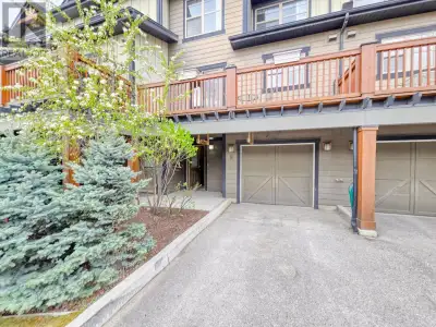 **READY TO MOVE IN!** START MAKING MEMORIES THIS SUMMER!!! In the centre of Invermere! Welcome to #8...