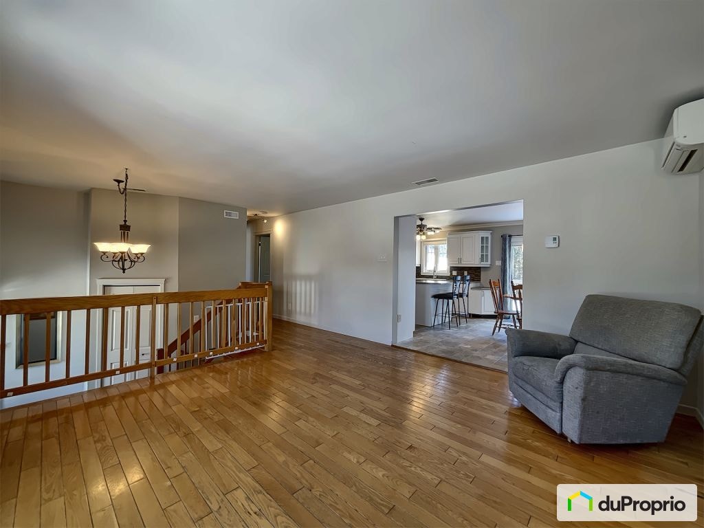 $549,900 - Bungalow for sale in Salaberry-De-Valleyfield — photo 3