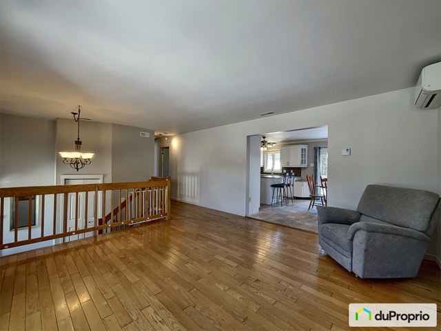 $549,900 - Bungalow for sale in Salaberry-De-Valleyfield — photo 3