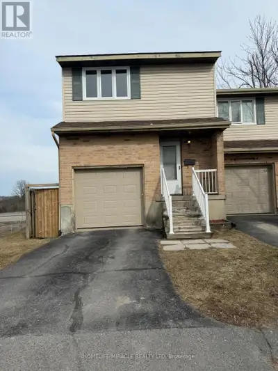 Gorgeous Well Maintained & Renovated End Unit Townhome Available For Lease In Prime Kingston Locatio...