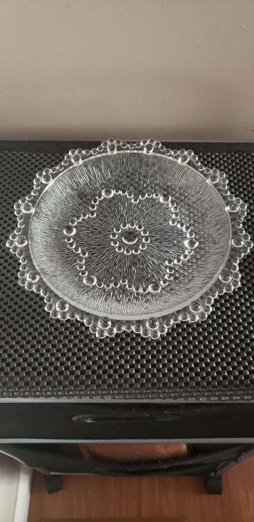 Thick Decorative Glass Plate 9inches, has glass circle elevated in Other in Pembroke