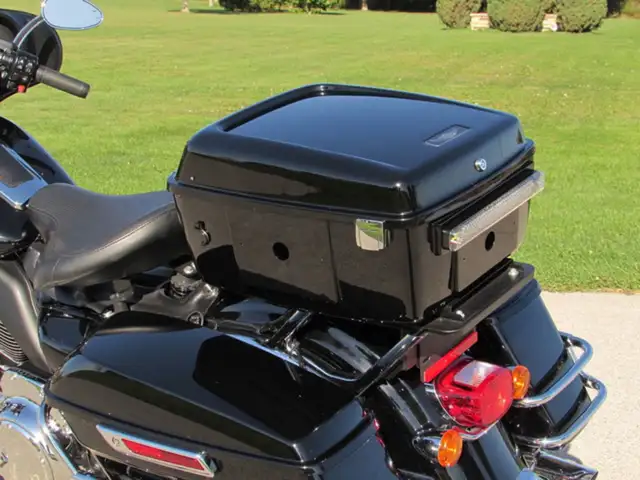 2018 Harley-Davidson FLHTP Electra Glide Police in Sport Touring in Leamington - Image 27