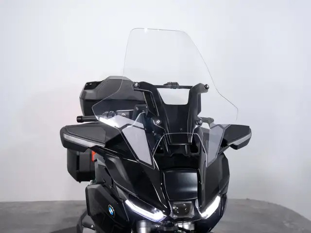 2026 BMW R1300RT in Street, Cruisers & Choppers in Kelowna - Image 23