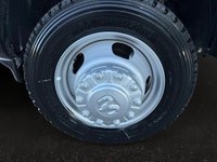 SPECIAL OFFER! This 2024 RAM 5500 REG CAB CHASSIS has the following options Cloth 40/20/40 Prem Benc... (image 9)