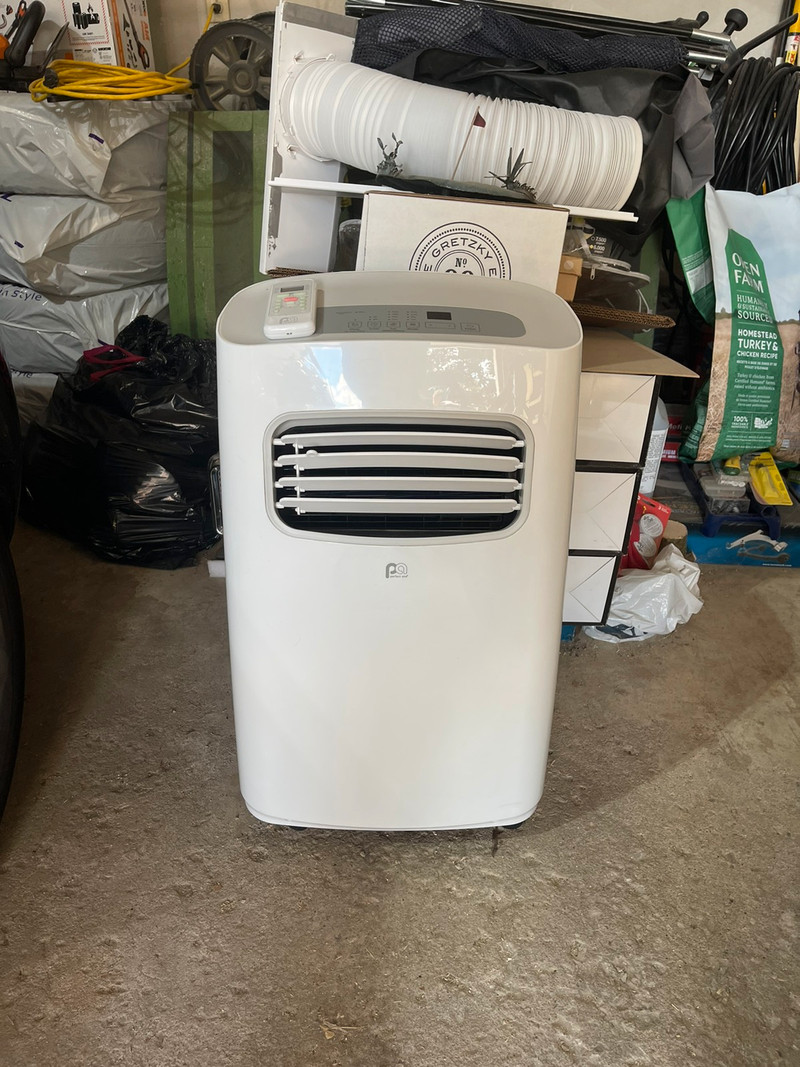 Perfect Aire Portable Air Conditioner ( 2 port 12000 btu Heaters