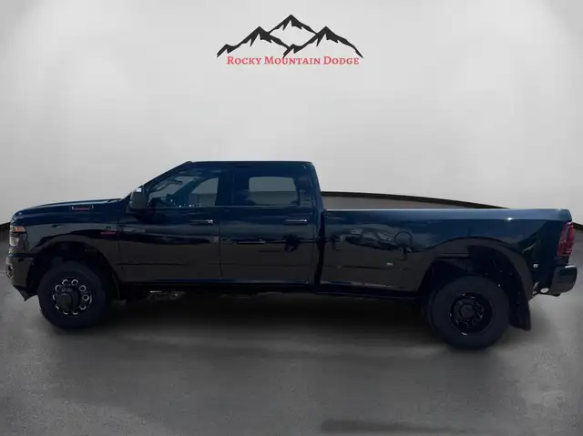 2026 RAM 3500 CREW CAB DUALLY NIGHT EDITION DEISEL