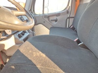 Ryder Stock ID: 799654 Transmission Type/Speed: AUTO 5 Engine: DIESEL B6.7 '17 280/2400 Horse Power:... (image 8)