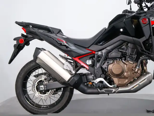 2025 Honda AFRICA TWIN CRF1100S in Street, Cruisers & Choppers in Kelowna - Image 11