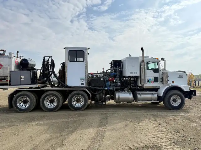 2007 KENWORTH C500 in Heavy Trucks in Saskatoon - Image 5
