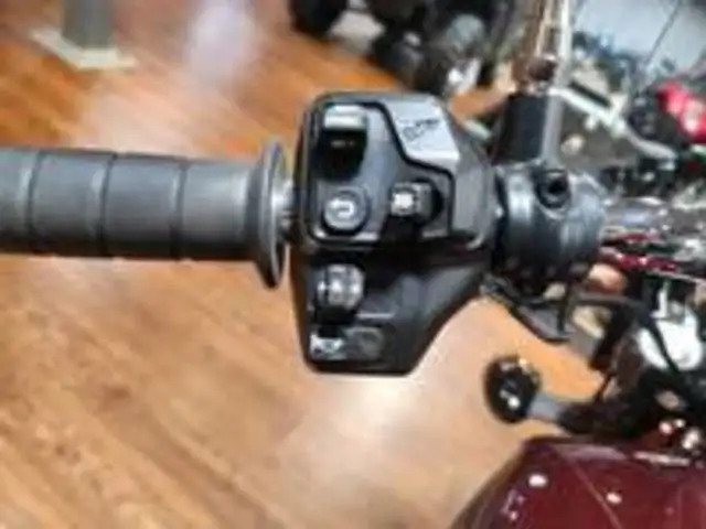 2025 Indian Super Scout Maroon Metallic with Graphics in Street, Cruisers & Choppers in City of Halifax - Image 4