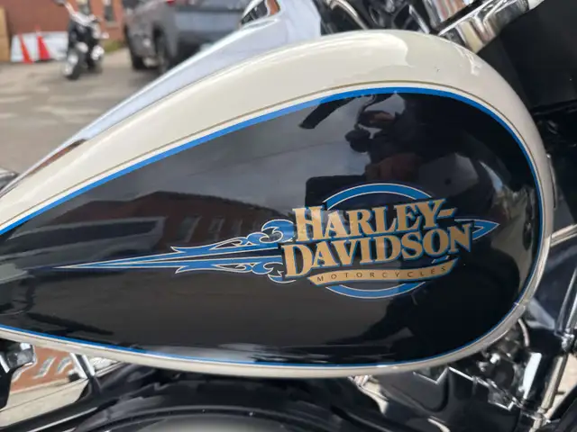 2012 Harley-Davidson Electra Glide Classic ~ ELECTRA GLIDE CLASS in Sport Touring in City of Toronto - Image 31