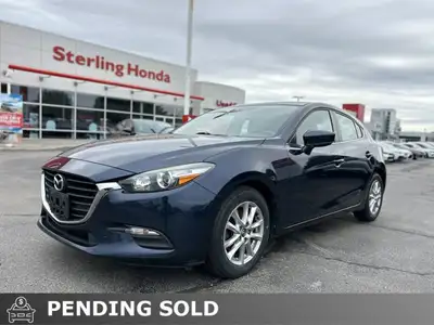 Perfect for dynamic urban adventures and efficient commutes, this 2018 Mazda3 Sport GS Hatchback in...