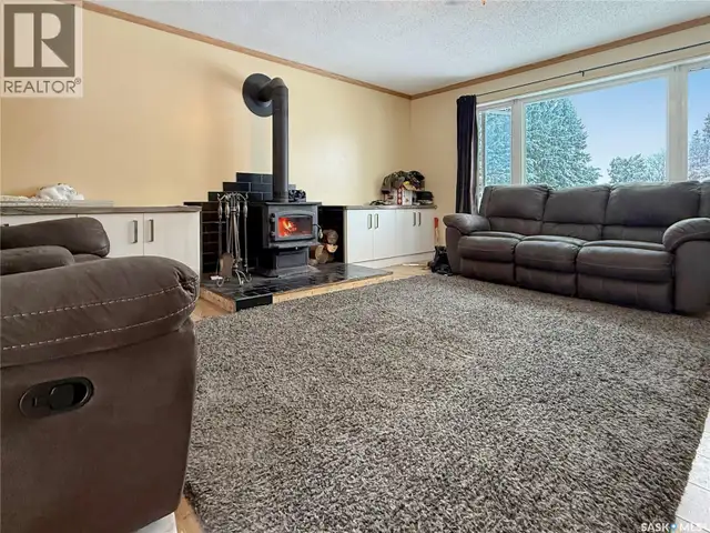 210 1st STREET W Meath Park, Saskatchewan in Houses for Sale in Meadow Lake - Image 12