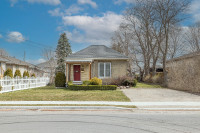 Strathroy charmer , all brick bungalow, perfect for retirees
