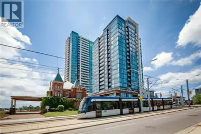 Welcome to your new home at Union Towers in Station Park, nestled in Canada's prestigious Epicentre...
