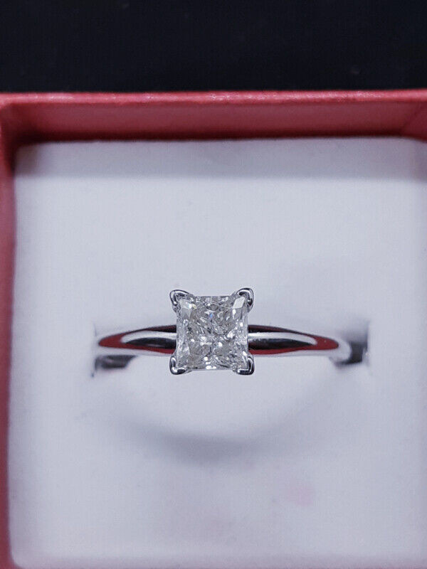 1.02 Carat Center Princess Cut   Diamond Engagement Ring 10kgold in Jewellery & Watches in City of Toronto