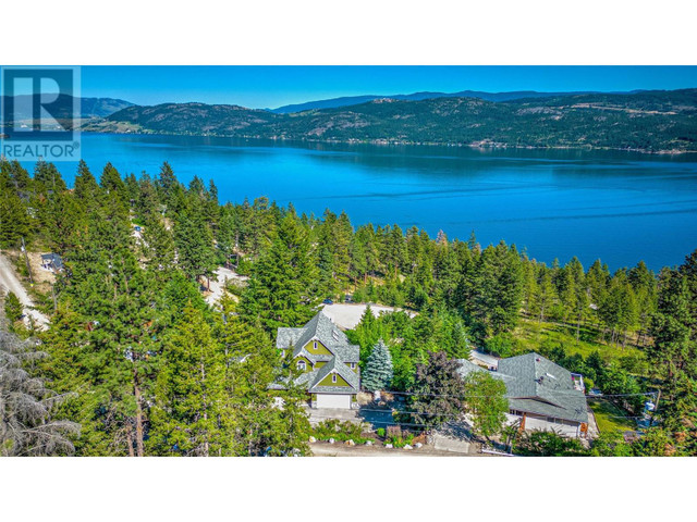 10220 Columbia Way Vernon, British Columbia in Houses for Sale in Vernon - Image 2