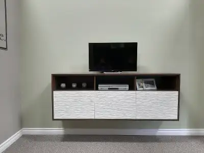 PRICE DROP! SHOWROOM DISPLAY!, View more