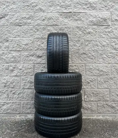 All Season / Summer Nokian Tyres Zline A/S Tires. 4x 245 40 18 (95% Tread). Fits: Audi A4 / A5 / A6...