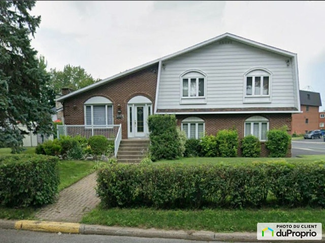$719,000 - Split Level for sale in Longueuil (Vieux-Longueuil) — photo 1