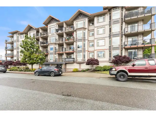 304 46021 SECOND AVENUE, Chilliwack Downtown Chilliwack, British62864381466371121