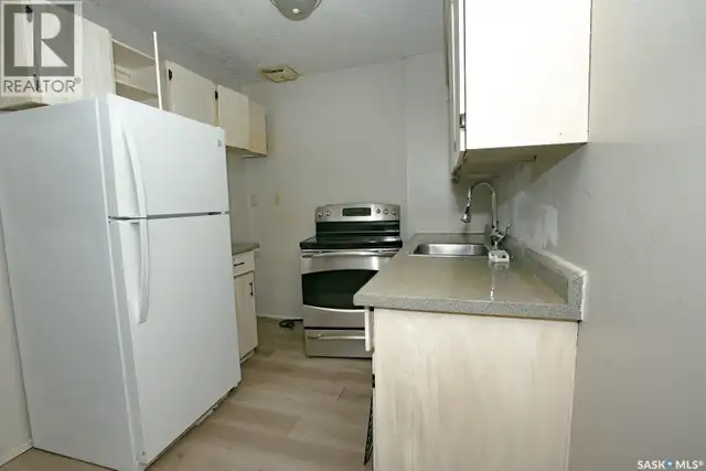4140 Castle ROAD Regina, Saskatchewan in Condos for Sale in Regina - Image 5