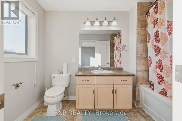 23 DOON CREEK STREET Kitchener, Ontario in Houses for Sale in Kitchener / Waterloo - Image 15