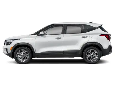 Heated Seats, Apple CarPlay, Android Auto, Blind Spot Detection, Lane Keep Assist! This stylish 2026...