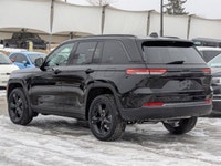 This Jeep Grand Cherokee has a dependable Intercooled Turbo Regular Unleaded I-4 2.0 L/122 engine po... (image 5)